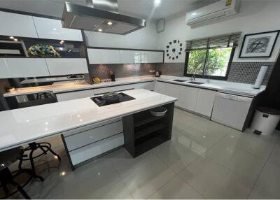 Beautiful luxury Style House in Baan Dusit Pattaya - 920471001-1353
