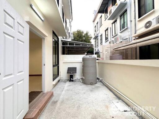 3-BR Townhouse in Bang Na Nuea