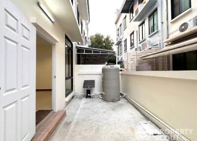 3-BR Townhouse in Bang Na Nuea