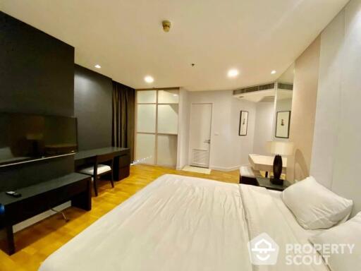 2-BR Condo at Urbana Sathorn Condominium near BTS Sala Daeng