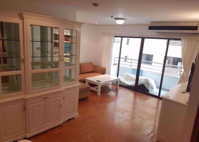 2 bed Condo in Top View Tower Khlong Tan Nuea Sub District C07689