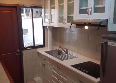 2 bed Condo in Top View Tower Khlong Tan Nuea Sub District C07689