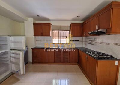 3 Bedrooms Villa / Single House in Siam Place East Pattaya H011727