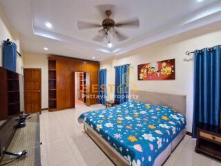 3 Bedrooms Villa / Single House in Siam Place East Pattaya H011727