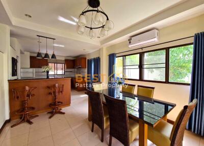 3 Bedrooms Villa / Single House in Siam Place East Pattaya H011727