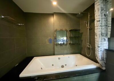 1 Bedroom Condo in Apus Condominium Central Pattaya C011494