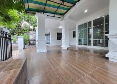 House for Sale at San Sai Noi, San Sai.