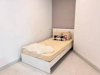 Condo for Rent at Citismart Sukhumvit 18 Condominium