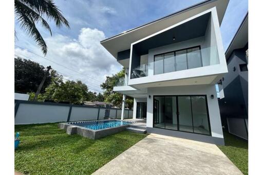 3 Bedroom Modern Contemporary Award Winning Villa in Baan Tai