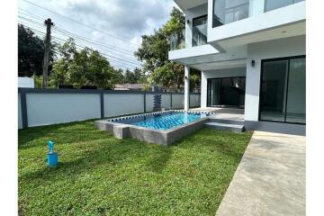 3 Bedroom Modern Contemporary Award Winning Villa in Baan Tai