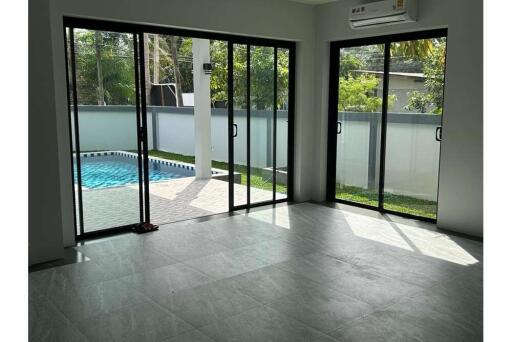 3 Bedroom Modern Contemporary Award Winning Villa in Baan Tai