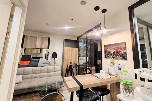 Condo for Sale "Life Asoke - Rama 9" MRT Phra Ram 9