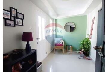 Charming 4 Bedroom House with Pool near Regents School - 920471009-107