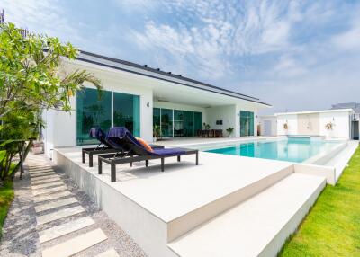 BLISS HOMES : 4 Bedroom Pool Villa - New Development