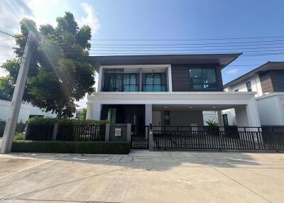 For Sale and Rent Samut Prakan Single House Grand Britania Bangna KM 12 Bangna KM 12 Bang Phli