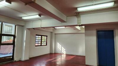 For Sale and Rent Bangkok Office Sukhumvit BTS On Nut Phra Khanong