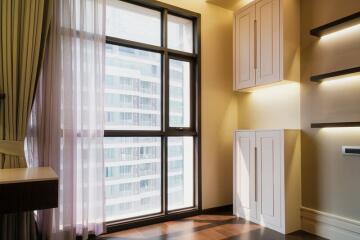 For Sale and Rent Bangkok Condo The XXXIX By Sansiri Sukhumvit 39 BTS Phrom Phong Watthana