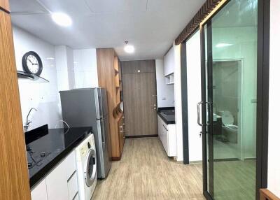 1-BR Condo at Noble Remix near BTS Thong Lor