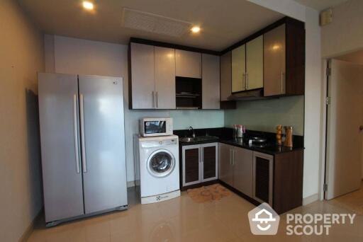 2-BR Condo at Noble Solo near ARL Ramkhamhaeng (ID 510600)