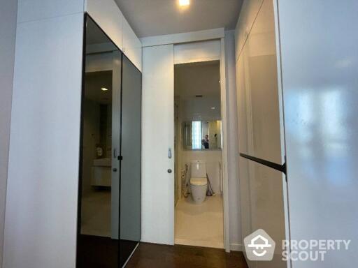 1-BR Condo at Nara 9 Sathorn-Narathiwas near BTS Saint Louis