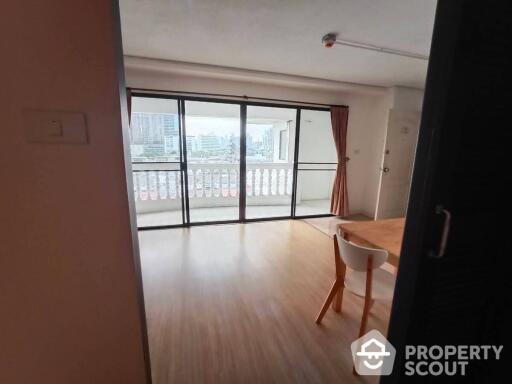 1-BR Condo at 38 Mansion Condominium 38 near BTS Ekkamai (ID 399857)