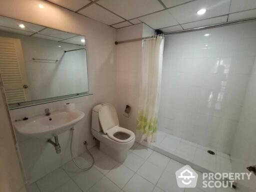 1-BR Condo at 38 Mansion Condominium 38 near BTS Ekkamai (ID 399857)