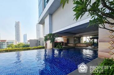 2-BR Condo at Baan Sathorn Chaopraya near BTS Krung Thon Buri