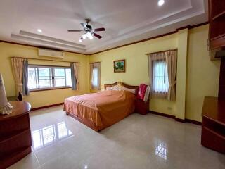 2 Bedrooms Villa / Single House in Baan Chalita Na Kluea H011730