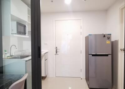 1 Bedroom Condo for Rent at Escent Park Ville