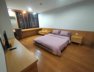Pearl Residence  Spacious 2 Bedroom Luxury Condo Near Benjasiri Park