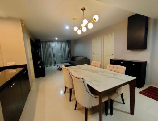 Pearl Residence  Spacious 2 Bedroom Luxury Condo Near Benjasiri Park