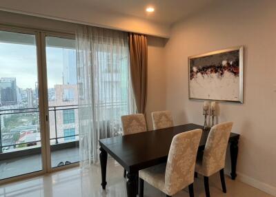 Q Langsuan  2 Bedroom Luxury Condo For Rent in Desirable Location