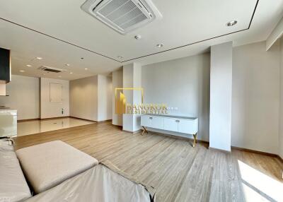 Renovated 2 Bedroom Apartment in Sathorn