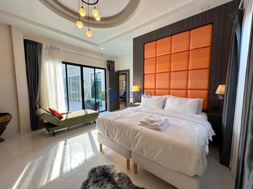 3 Bedrooms House in The Private House Pool Villas East Pattaya H011497