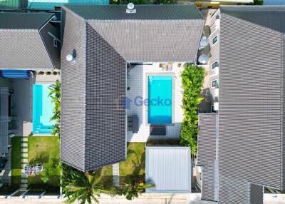 3 Bedrooms House in The Private House Pool Villas East Pattaya H011497