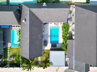 3 Bedrooms House in The Private House Pool Villas East Pattaya H011497