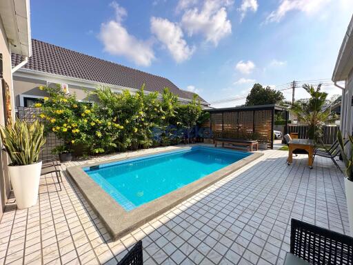 3 Bedrooms House in The Private House Pool Villas East Pattaya H011497