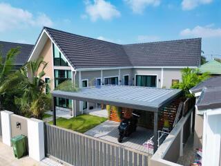 3 Bedrooms House in The Private House Pool Villas East Pattaya H011497