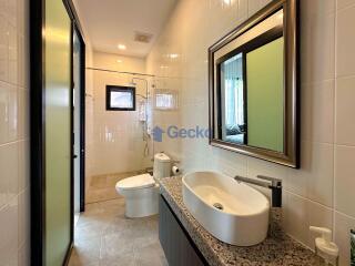 3 Bedrooms House in The Private House Pool Villas East Pattaya H011497