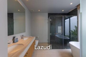 Luxurious 3 Bedroom Villa Botanica Modern Loft