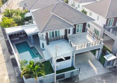 Pool Villa for Sale at San Saran