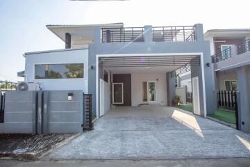 Pool Villa for Sale at San Saran