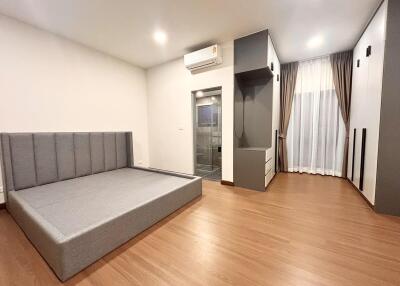 Condo for Rent at The City Bangna (New Project)