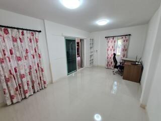 House for Sale, Rent at Nong Chom, San Sai.