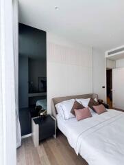 1 bed Condo in MUNIQ Langsuan Pathum Wan District C020914