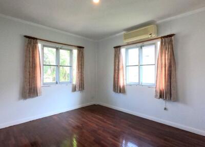 Comfortable 4 Bedroom Family Home in Land and Houses Sansai Chiang Mai