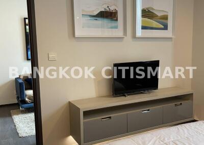 Condo at Edge Sukhumvit 23 for rent