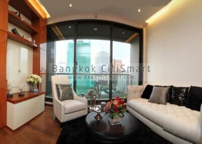 Condo at The Address Sukhumvit 28 for sale