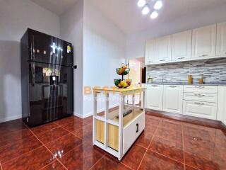 3 Bedrooms Villa / Single House in Pattaya Paradise Village East Pattaya H011733