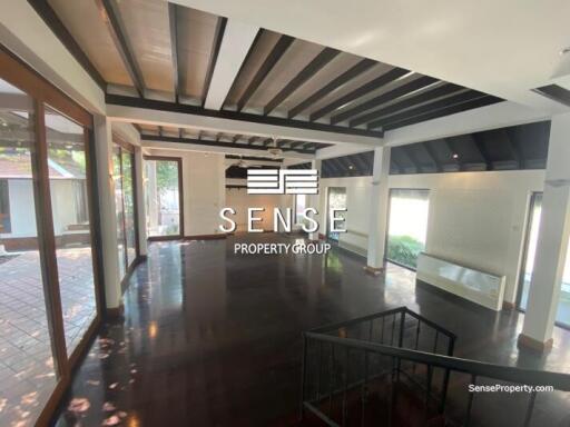 Classic 4 bedroom house for rent in Sukhumvit 26